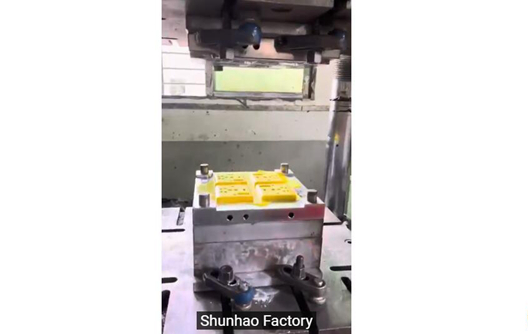 Moldes e máquinas de compressão de soquetes UF --- Fábrica Shunhao
    